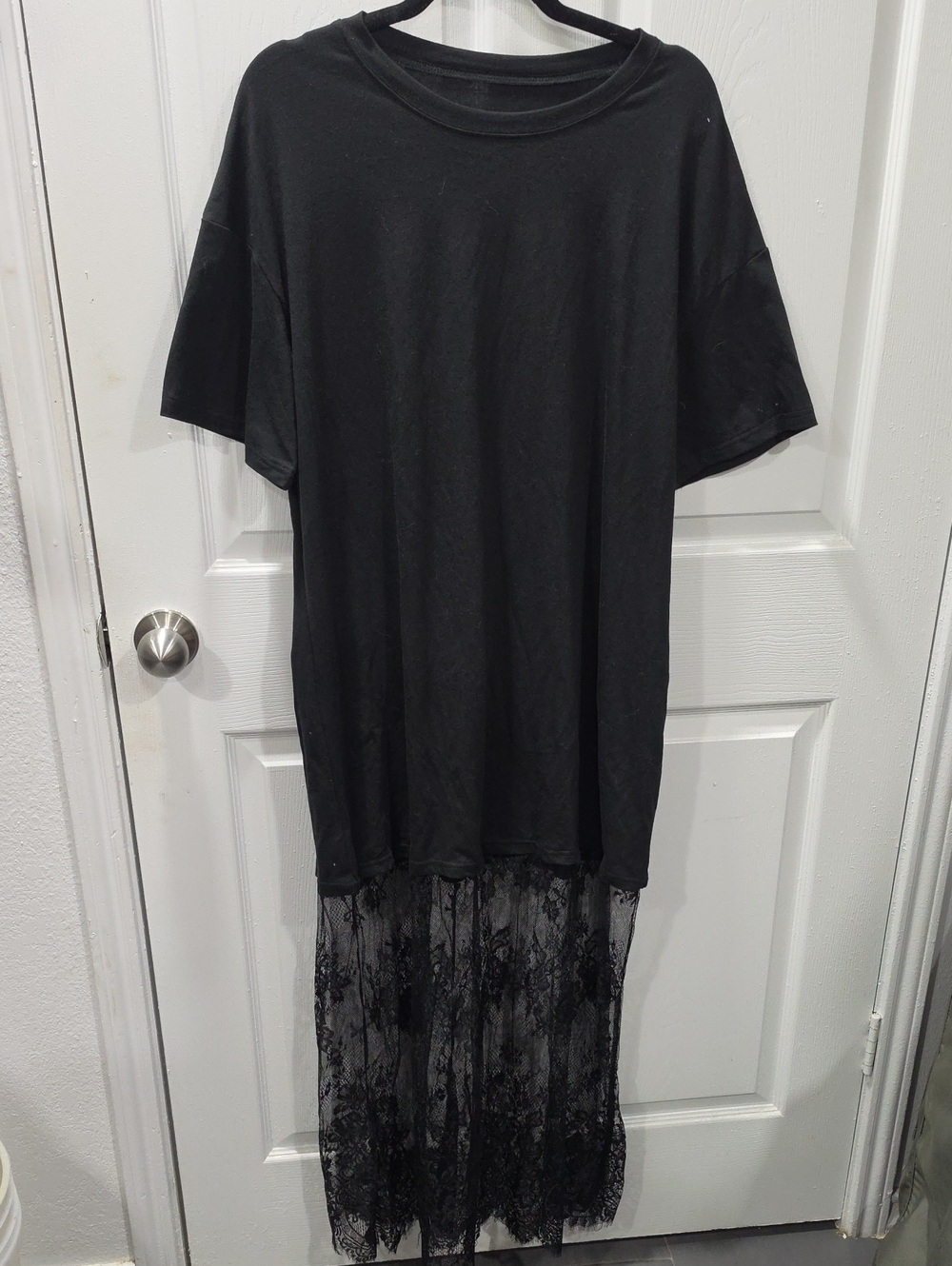 Black Lace-Hem Long Tee Dress for Women